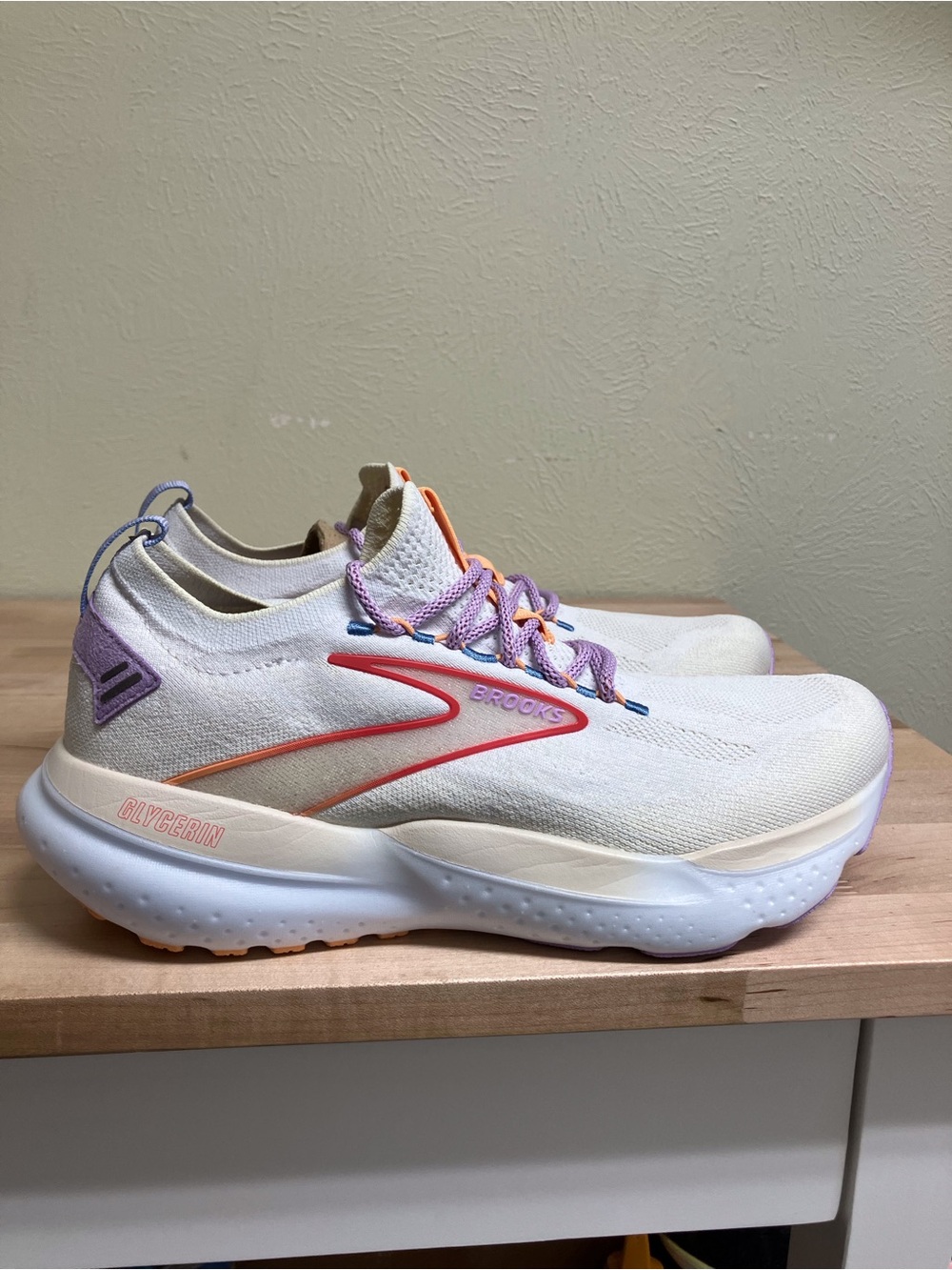 Brooks Women’s Glycerin 22 Stealthfit
